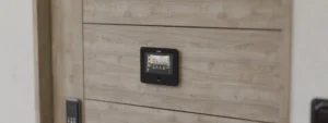 Digital-Door-Viewers-vs.-Traditional-Peepholes-for-Home-Safety