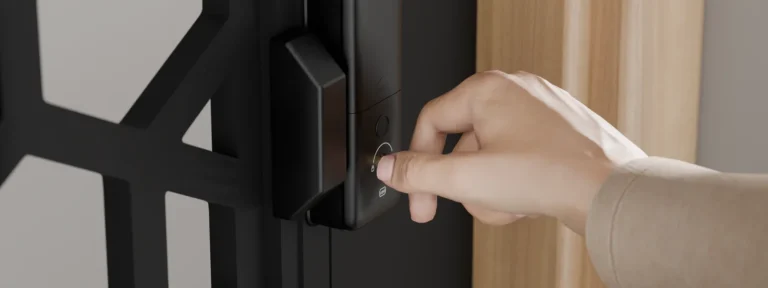 Key-Benefits-of-the-Xeno-X-Digital-Gate-Lock-for-Enhanced-Security