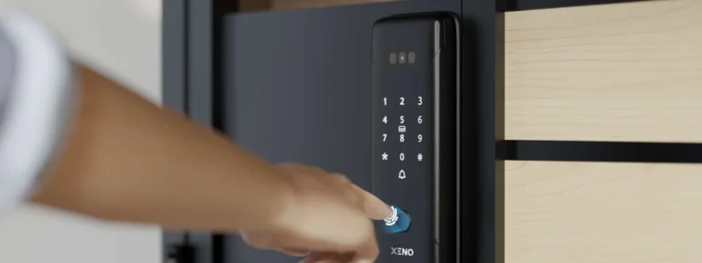 Keyless-Entry-Solutions-Why-the-Xeno-X-Digital-Gate-Lock-Shines-scaled